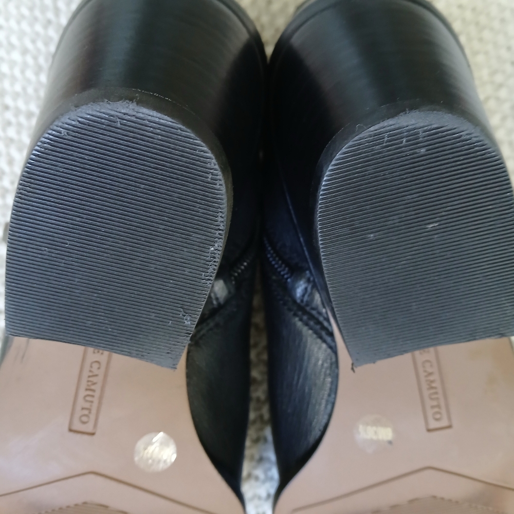 Vince Camuto Meskitte Western Bootie - Picture 10 of 16
